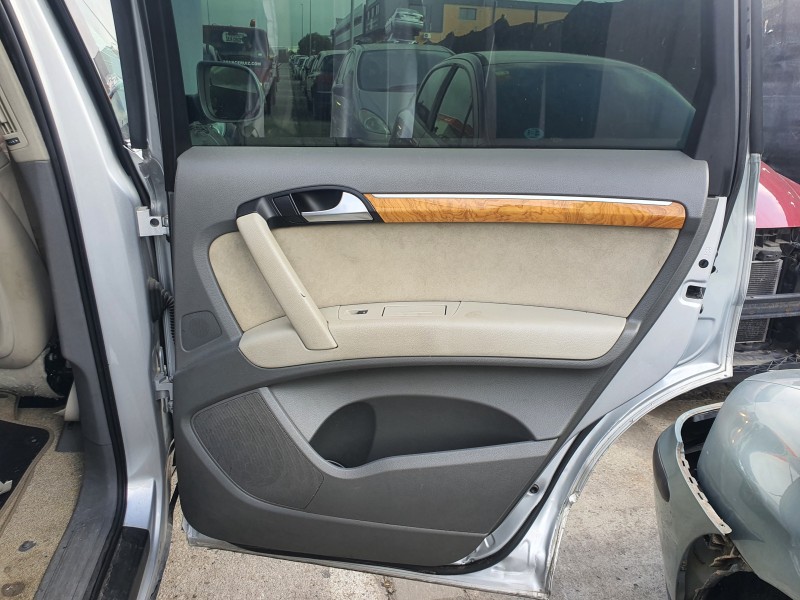 Recambio de guarnecido puerta trasera derecha para audi q7 (4l) 3.0 tdi (176kw) referencia OEM IAM   