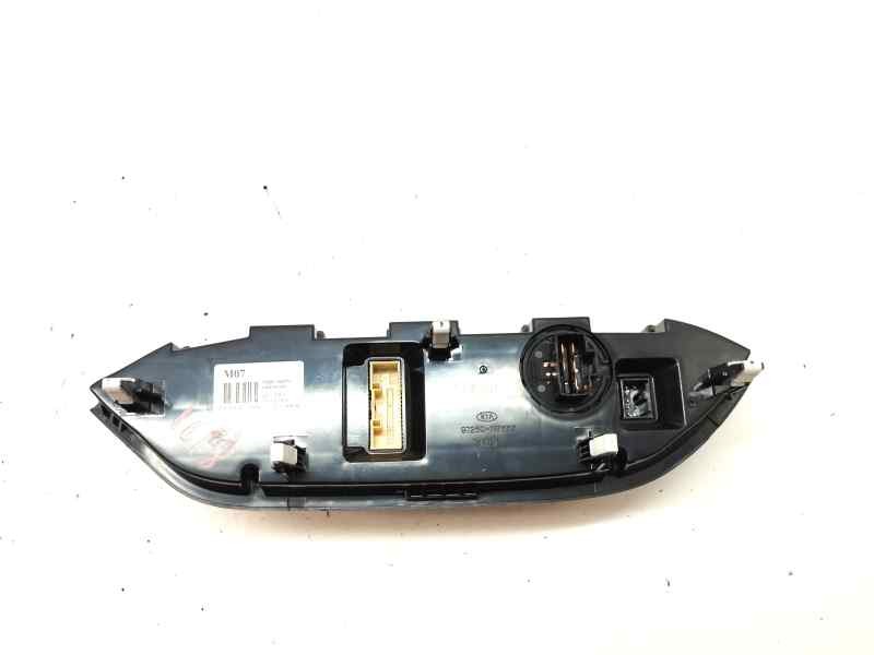 Recambio de mando calefaccion / aire acondicionado para kia rio iii 1.2 cvvt 84 cv referencia OEM IAM 972501W070  