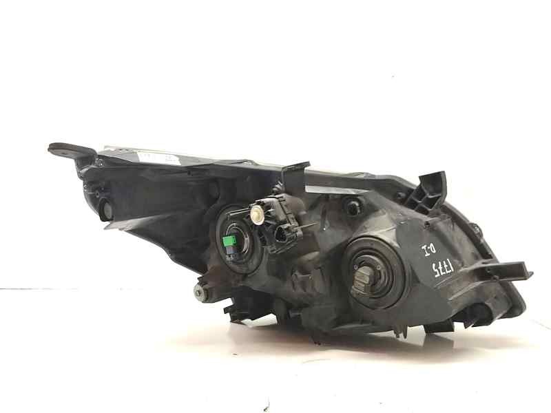 Recambio de faro izquierdo para toyota verso 1.6 vvt-i 16v 132 monospace referencia OEM IAM 811500F090  