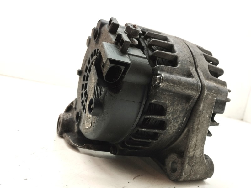 Recambio de alternador para bmw serie 1 berlina (e81/e87) 2.0 turbodiesel cat referencia OEM IAM 7802261AI03  
							