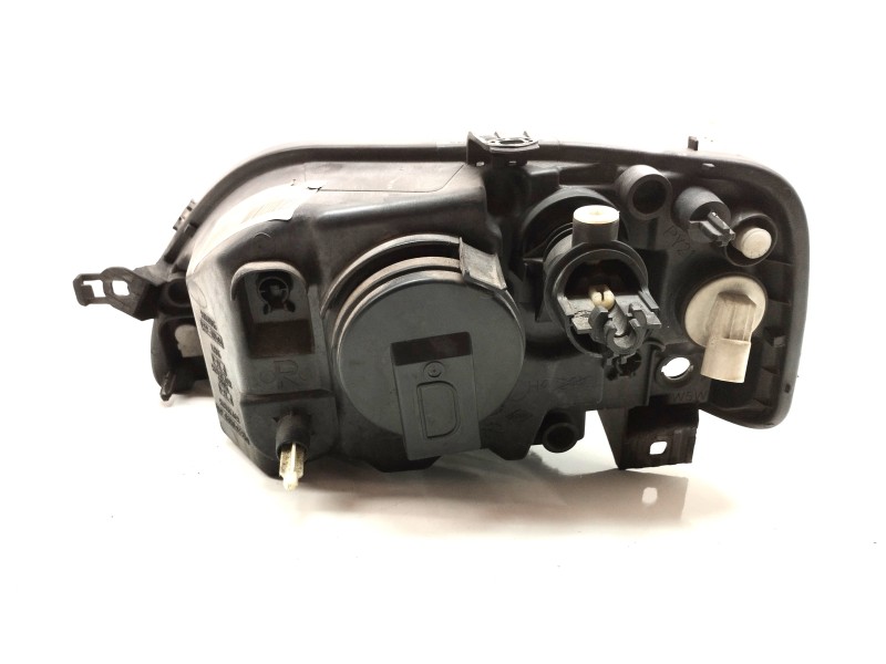 Recambio de faro derecho para dacia logan 1.6 cat referencia OEM IAM 8200211006  