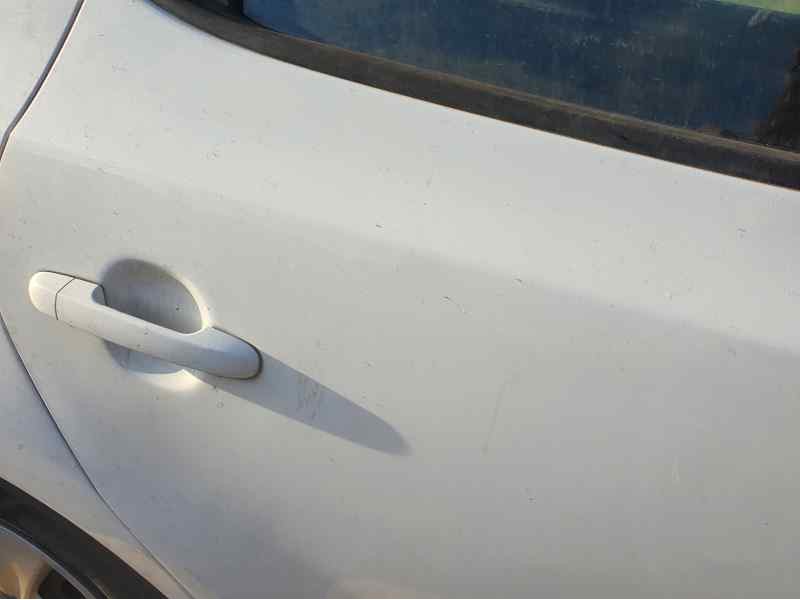 Recambio de puerta trasera derecha para hyundai i30 1.6 crdi 90 cv referencia OEM IAM   