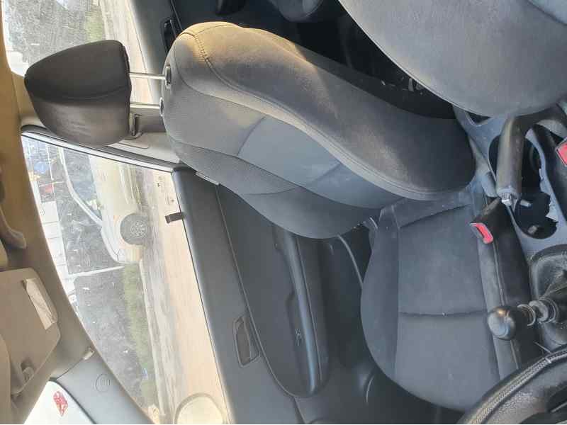 Recambio de asiento delantero derecho para hyundai i30 1.6 crdi 90 cv referencia OEM IAM   