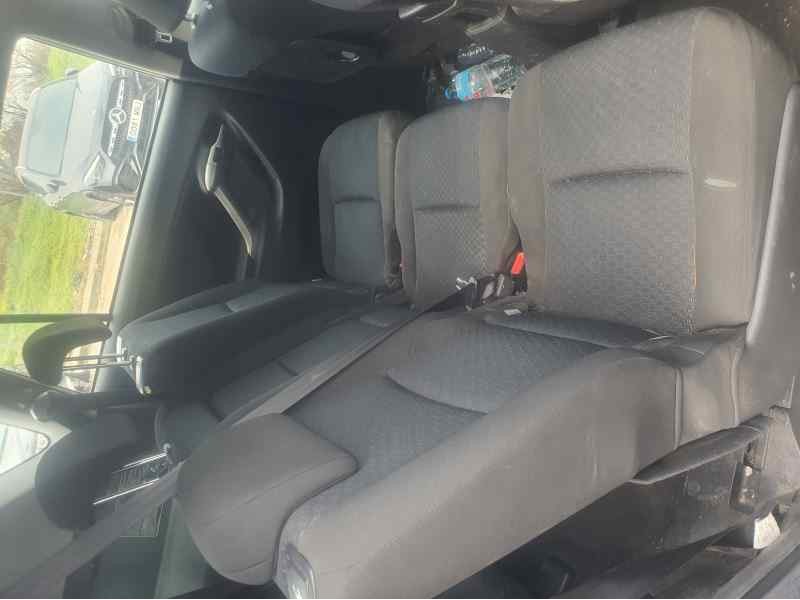 Recambio de asientos trasero derecho para toyota verso 1.6 vvt-i 16v 132 monospace referencia OEM IAM   