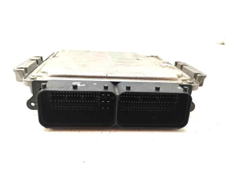 Recambio de centralita motor uce para kia cee´d 1.6 crdi 136 cv referencia OEM IAM 0281032115  
							