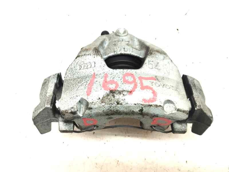 Recambio de pinza freno delantera derecha para toyota yaris iv 1.5 hybrid 116 cv referencia OEM IAM 9798  