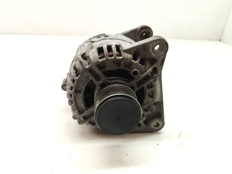 Recambio de alternador para renault clio iii authentique referencia OEM IAM 231008578R  