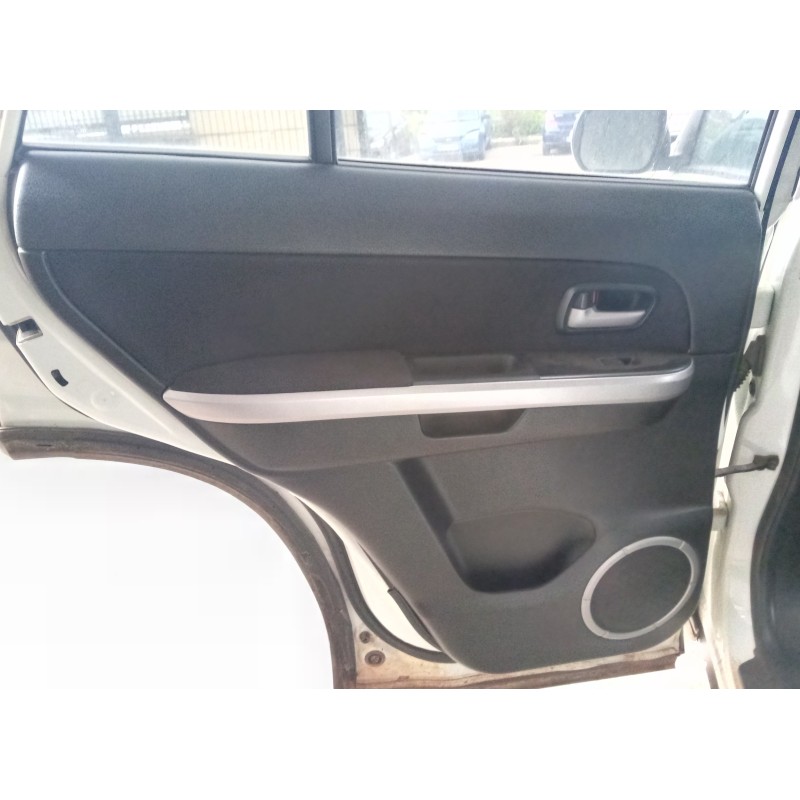 Recambio de guarnecido puerta trasera izquierda para suzuki grand vitara jb (jt) 1.9 ddis turbodiesel referencia OEM IAM   