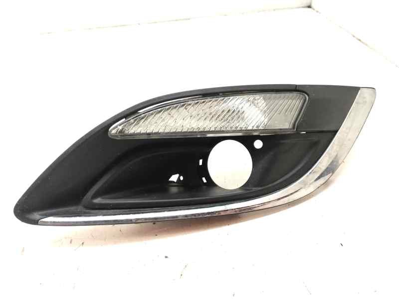 Recambio de faro antiniebla izquierdo para opel astra j lim. 1.7 cdti 131 cv referencia OEM IAM 662588537  
