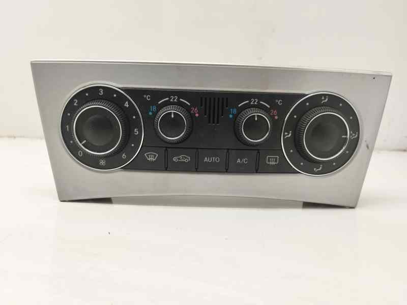Recambio de mando climatizador para mercedes-benz clase clc (cl203) clc 220 cdi 150 cv referencia OEM IAM F011021355  