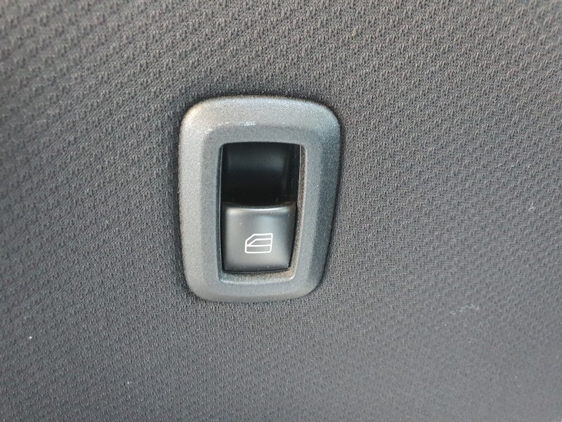 Recambio de mando elevalunas trasero izquierdo para mercedes-benz clase b (w245) 2.0 cdi cat referencia OEM IAM   
							