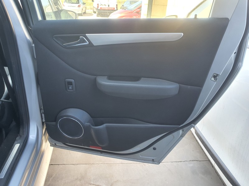 Recambio de guarnecido puerta trasera derecha para mercedes-benz clase b (w245) 2.0 cdi cat referencia OEM IAM   
							