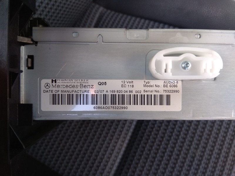 Recambio de sistema audio / radio cd para mercedes-benz clase b (w245) 2.0 cdi cat referencia OEM IAM BE6086  
							