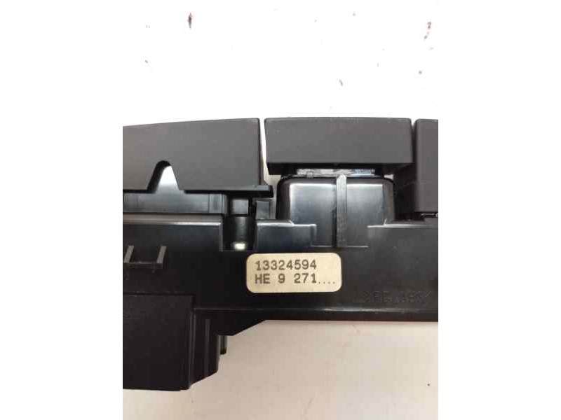 Recambio de mando multifuncion para opel insignia berlina 2.0 cdti 110 cv referencia OEM IAM 13324594  