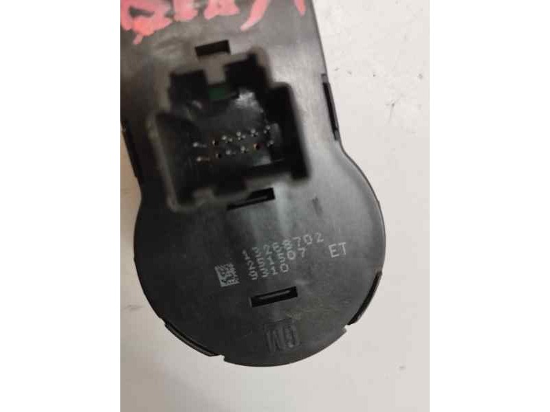 Recambio de mando luces para opel insignia berlina 2.0 cdti 110 cv referencia OEM IAM 13268702  