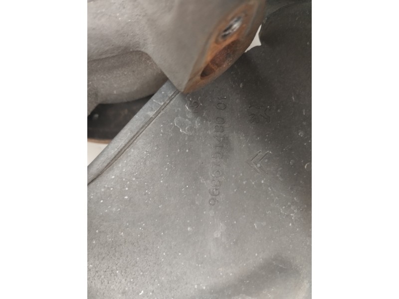 Recambio de mangueta delantera derecha para peugeot 508 sw active referencia OEM IAM 968675148001  