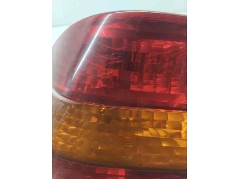 Recambio de piloto trasero izquierdo para bmw serie 3 berlina (e46) 320d 2.0d 150 cv referencia OEM IAM   
							