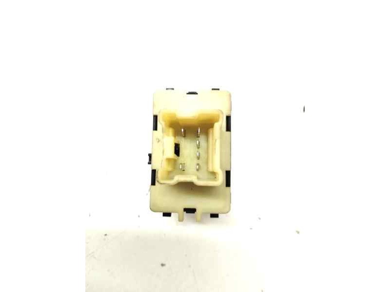 Recambio de mando elevalunas delantero izquierdo para dacia sandero 1.5 dci 90 cv referencia OEM IAM 254214937R  