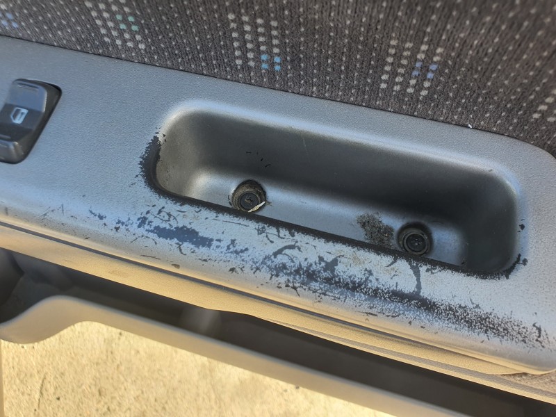 Recambio de guarnecido puerta delantera derecha para isuzu d-max rodeo referencia OEM IAM   