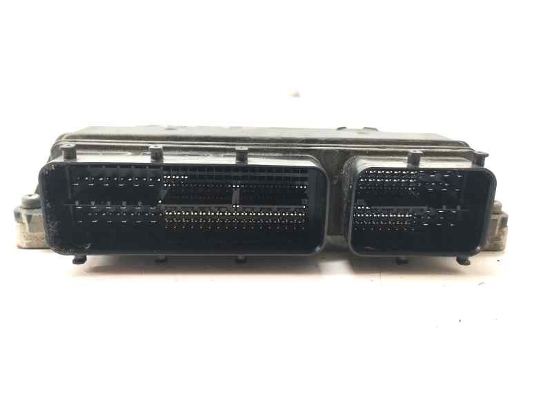 Recambio de centralita motor uce para toyota verso 1.6 vvt-i 16v 132 monospace referencia OEM IAM 896610F170  
							