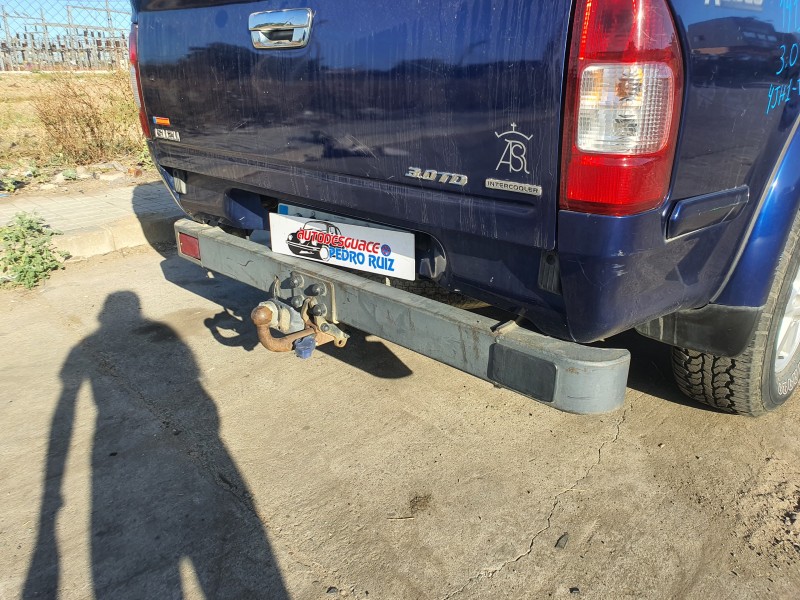 Recambio de paragolpes trasero para isuzu d-max rodeo referencia OEM IAM   