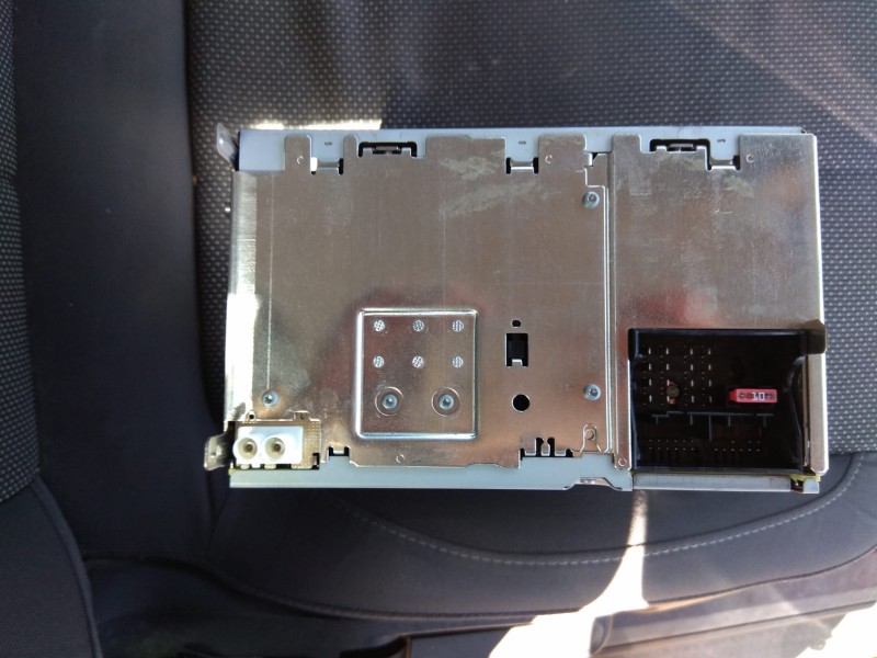 Recambio de sistema audio / radio cd para seat exeo berlina (3r2) 1.8 16v tsi referencia OEM IAM W03R0035186B  
							