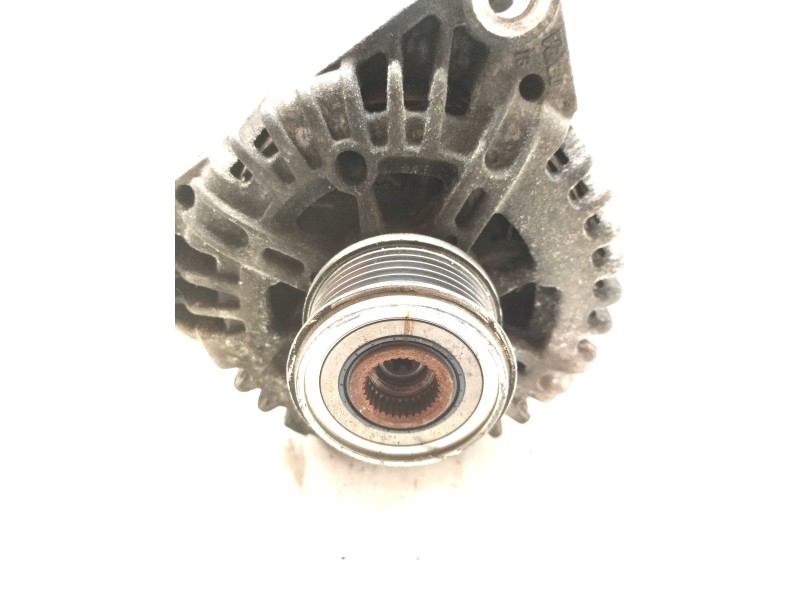 Recambio de alternador para peugeot 207 1.4 hdi referencia OEM IAM 9646321780  