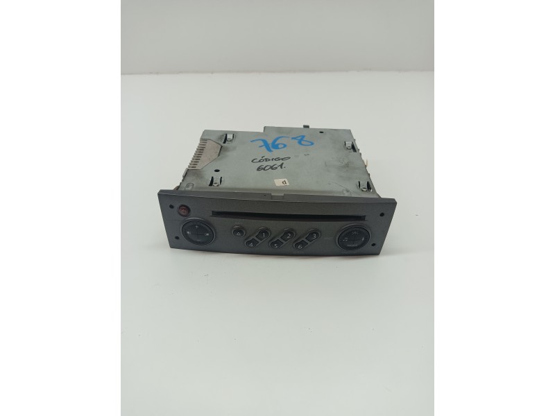 Recambio de sistema audio / radio cd para renault scenic ii 1.9 dci diesel referencia OEM IAM 8200550822  