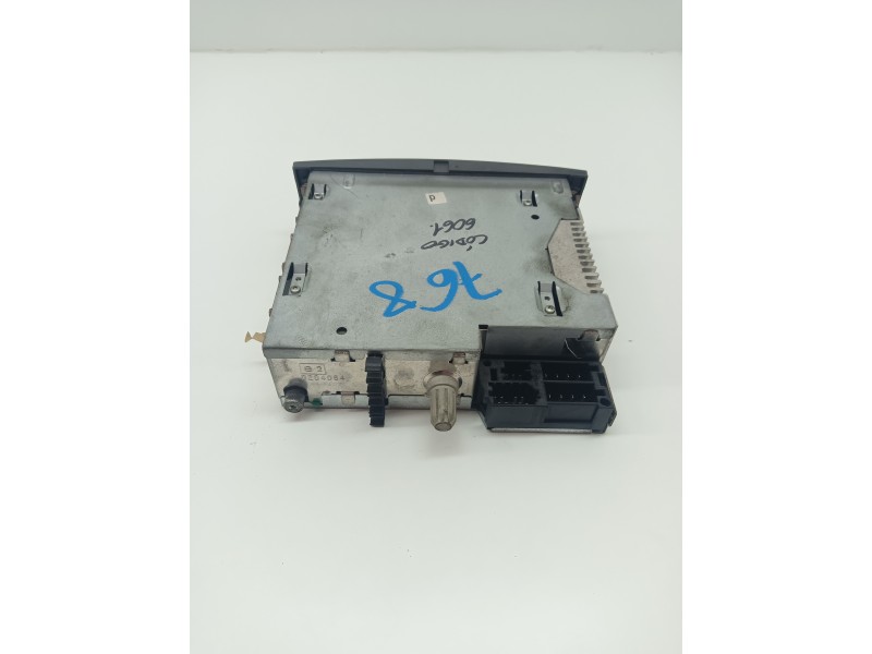Recambio de sistema audio / radio cd para renault scenic ii 1.9 dci diesel referencia OEM IAM 8200550822  