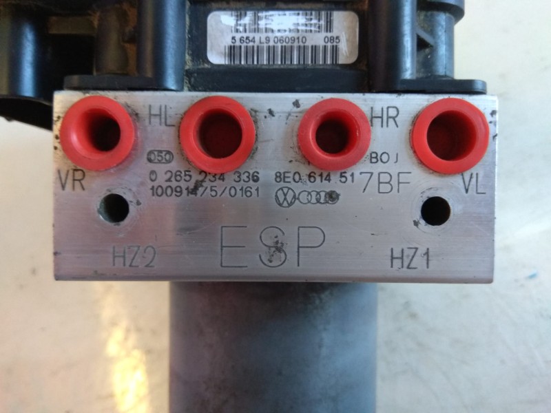 Recambio de abs para seat exeo berlina (3r2) 1.8 16v tsi referencia OEM IAM 8E0614517BF  