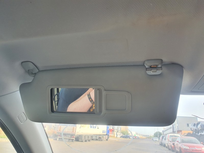 Recambio de parasol izquierdo para audi a1 (8x) 1.2 16v tfsi referencia OEM IAM   