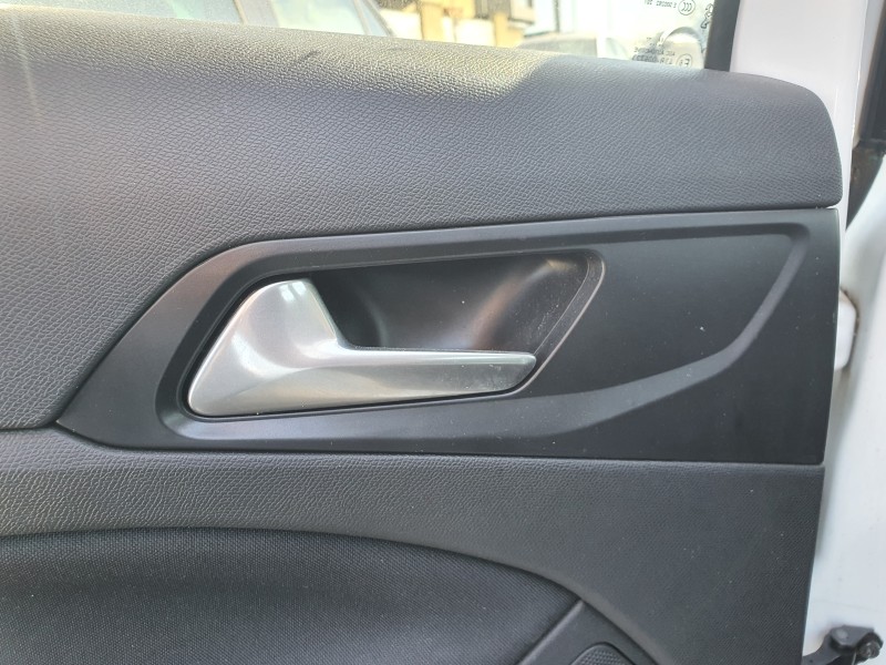 Recambio de maneta interior trasera izquierda para peugeot 308 sw 1.6 blue-hdi fap referencia OEM IAM   
							
