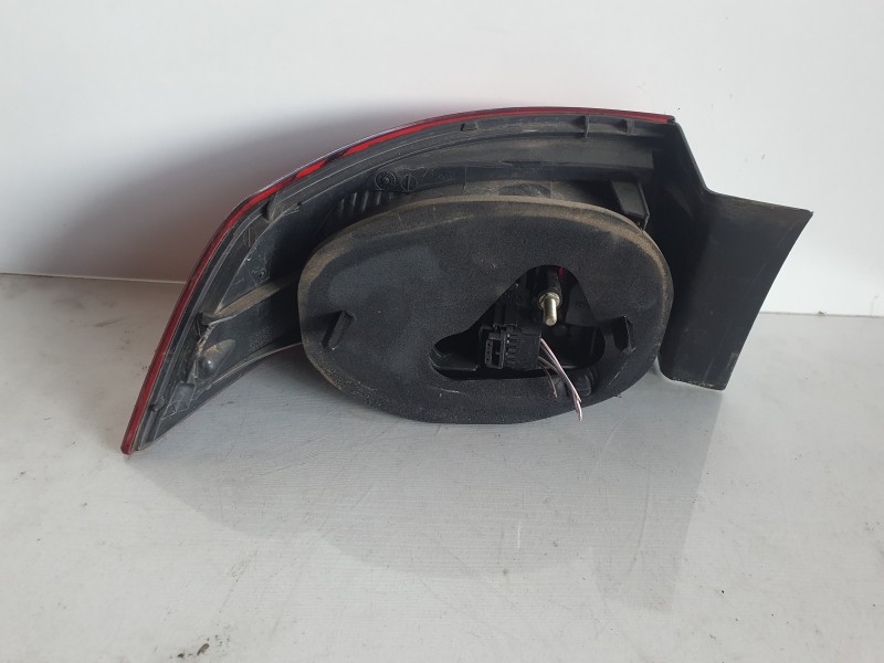 Recambio de piloto trasero derecho para renault laguna ii (bg0) referencia OEM IAM   