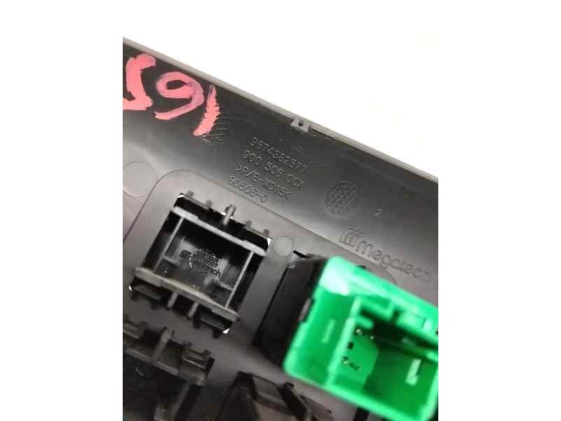 Recambio de mando multifuncion para citroën c-elysée 1.6 100cv referencia OEM IAM 9674382577  