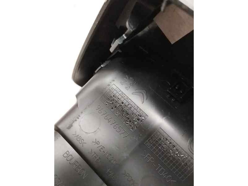 Recambio de rejilla aireadora para citroën c-elysée 1.6 100cv referencia OEM IAM 9676476577  