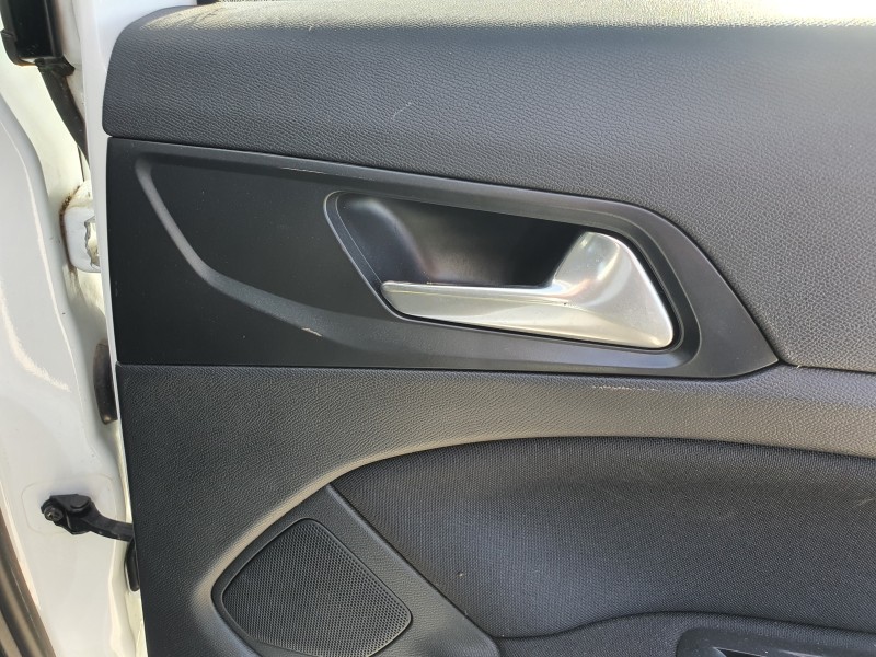Recambio de maneta interior trasera derecha para peugeot 308 sw 1.6 blue-hdi fap referencia OEM IAM   
							