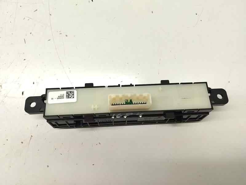 Recambio de mando multifuncion para dacia sandero iii 1.0 tce referencia OEM IAM 283E85816R  