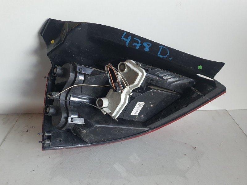 Recambio de piloto trasero derecho para renault megane ii berlina 5p 1.6 16v referencia OEM IAM   