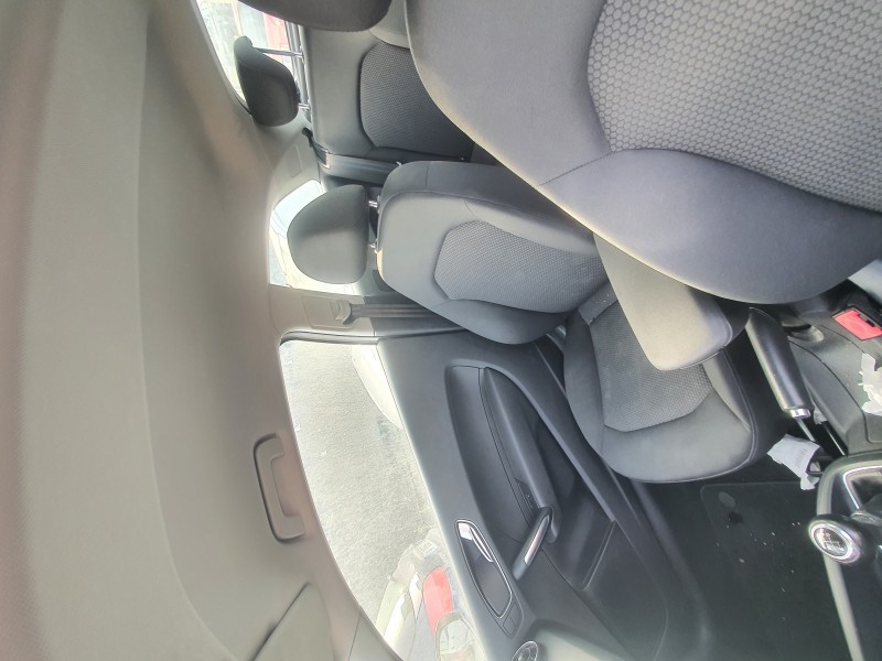 Recambio de asiento delantero derecho para audi a1 (8x) 1.2 16v tfsi referencia OEM IAM   