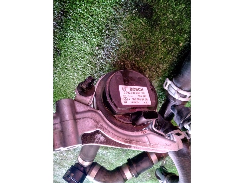 Recambio de bomba agua para mercedes-benz clase c (w205) lim. 1.6 cdi cat referencia OEM IAM A0005005400  
							