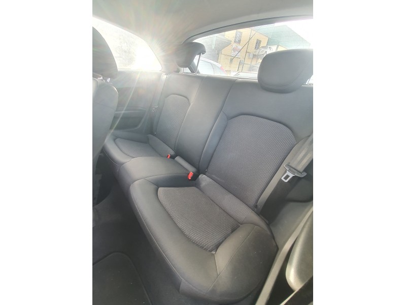 Recambio de asientos traseros para audi a1 (8x) 1.2 16v tfsi referencia OEM IAM   