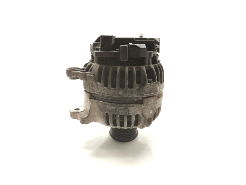 Recambio de alternador para seat leon (1p1) 1.9 tdi referencia OEM IAM 06F903023F  