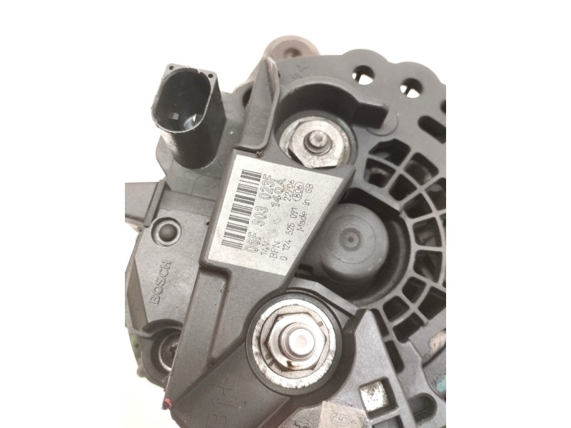 Recambio de alternador para seat leon (1p1) 1.9 tdi referencia OEM IAM 06F903023F  