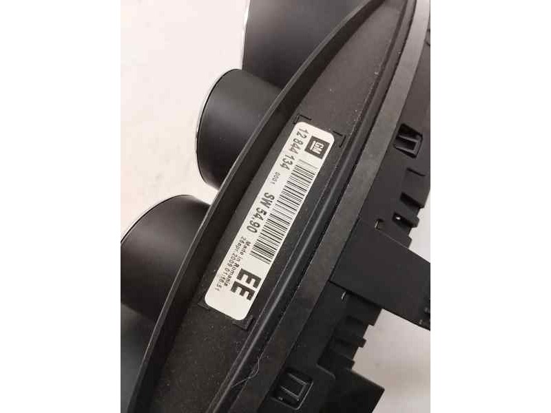 Recambio de cuadro instrumentos para opel insignia berlina 2.0 cdti 131 cv referencia OEM IAM 12844134  