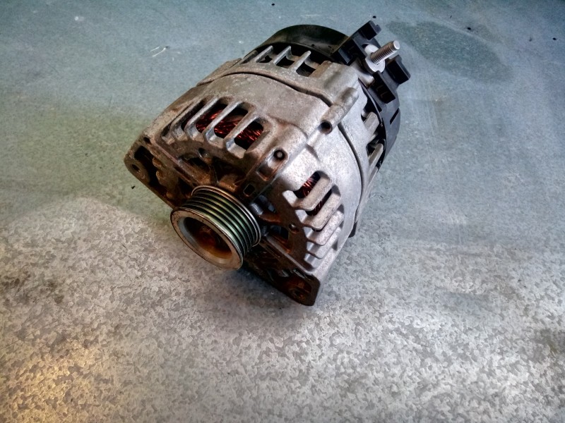 Recambio de alternador para mercedes-benz clase c (w205) lim. 1.6 cdi cat referencia OEM IAM A0009063903  