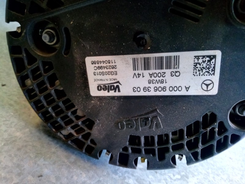 Recambio de alternador para mercedes-benz clase c (w205) lim. 1.6 cdi cat referencia OEM IAM A0009063903  
							