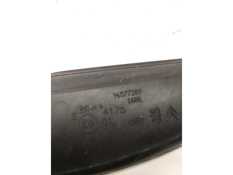 Recambio de retrovisor derecho para peugeot 307 break/sw (s2) 1.6 16v cat referencia OEM IAM 96577209  