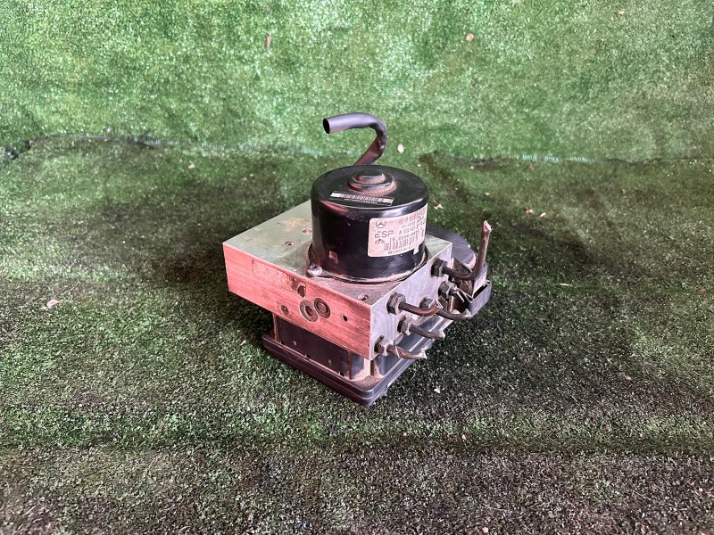 Recambio de abs para mercedes-benz clase c (w203) berlina 1.8 cat referencia OEM IAM A2095452932  