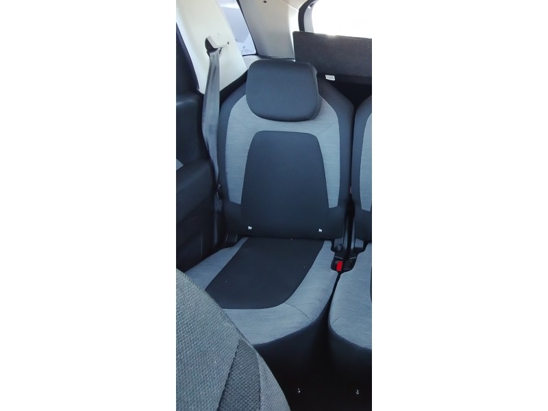 Recambio de asientos trasero derecho para citroën c4 picasso rip curl referencia OEM IAM    Recambio de asientos trasero derecho para citroën c4 picasso rip curl referencia OEM IAM