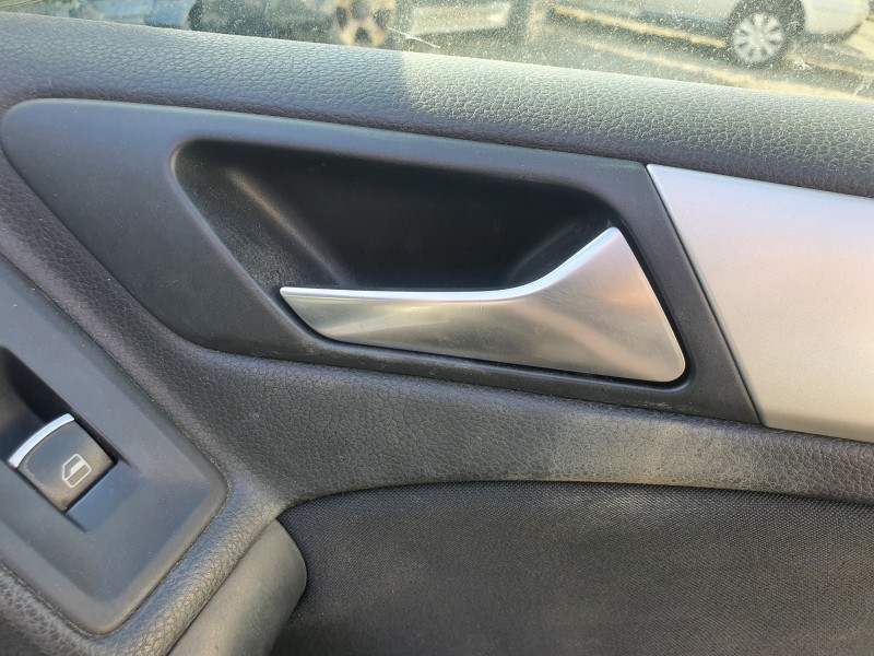 Recambio de maneta interior delantera derecha para volkswagen golf vi (5k1) 1.4 16v tsi referencia OEM IAM   
							